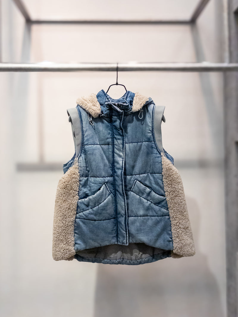 TOPS & OUTERWEAR