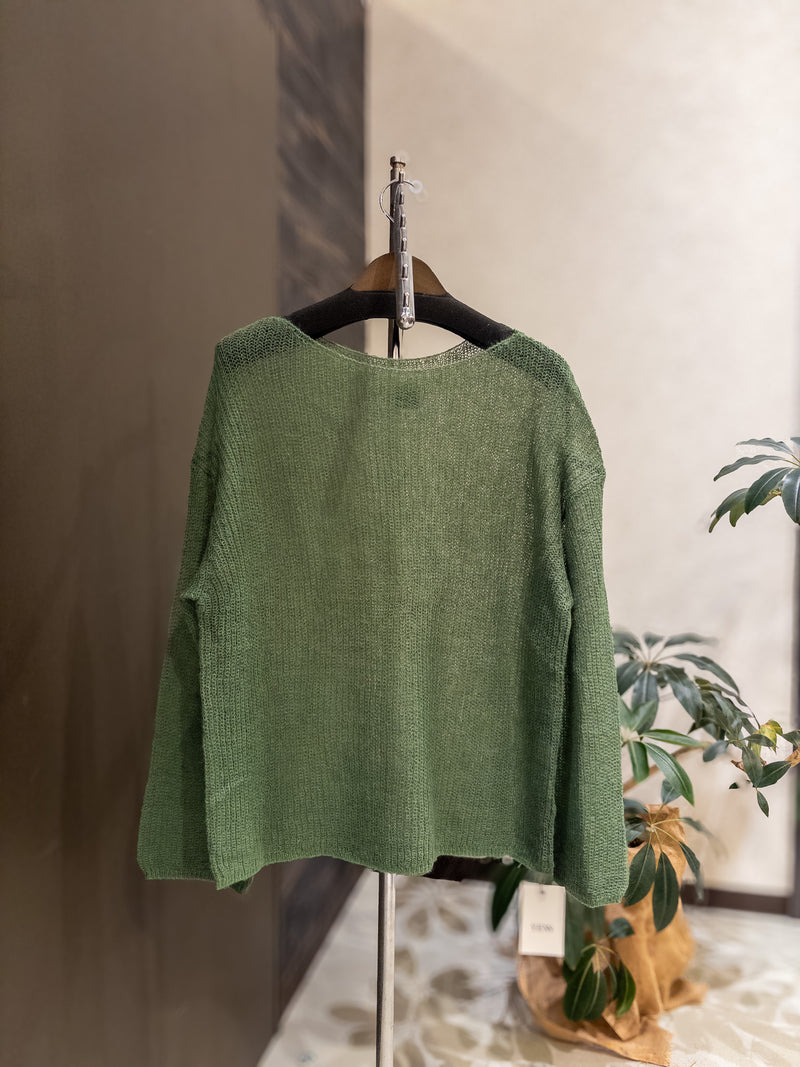 TOPS & OUTERWEAR