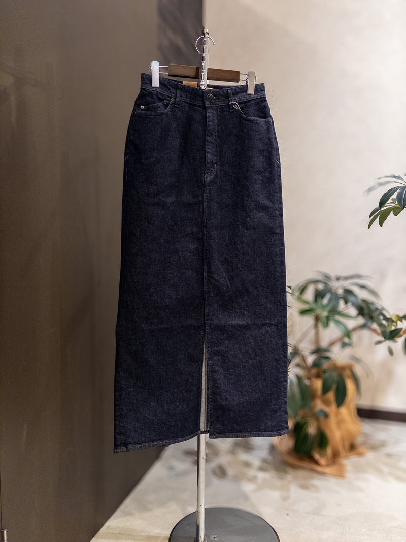 PANTS & SKIRTS